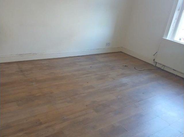 Woodgrange Road, London E7, 2 bed flat to rent, £1,900 pcm | PrimeLocation