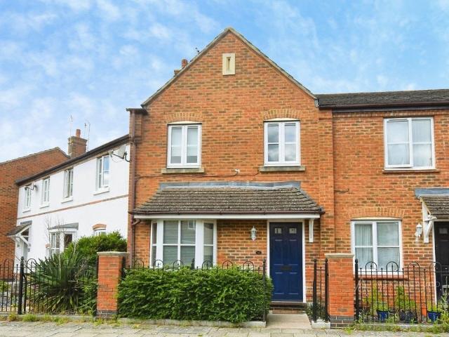 Woodford Close, Aylesbury HP19, 3 bed terraced house to rent, £1,675 pcm | PrimeLocation