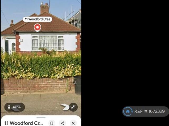 Woodford Crescent, Pinner, HA5 3 bed bungalow to rent £2,100 pcm £485 pw