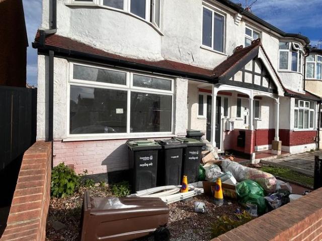 Woodfield Avenue, Gravesend DA11, 4 bed detached house to rent, £2,000 pcm | PrimeLocation
