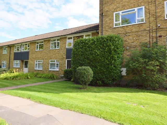 Woodfield Lane, Ashtead KT21, 1 bed flat to rent, £1,225 pcm | PrimeLocation