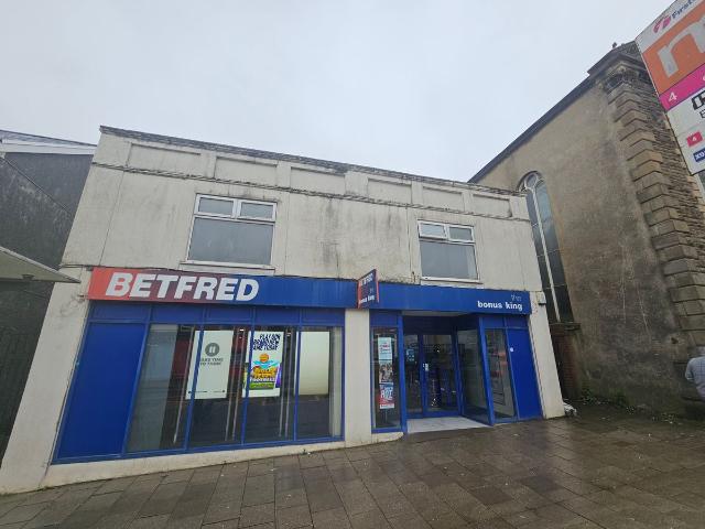 Woodfield Street, Swansea SA6, 2 bed flat to rent, £750 pcm | PrimeLocation
