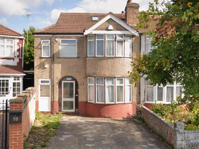 Woodhouse Avenue, Perivale, Greenford UB6, Studio to rent, £1,045 pcm | PrimeLocation
