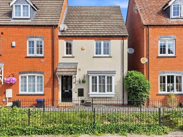 Woodhouse Gardens, Ruddington, Nottingham, Nottinghamshire NG11, 3 bed end terrace house to rent, £1,195 pcm | PrimeLocation