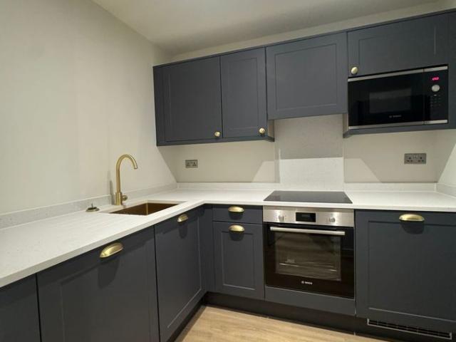 Woodhouse Lane, Leeds LS1, 1 bed flat to rent, £1,350 pcm | PrimeLocation