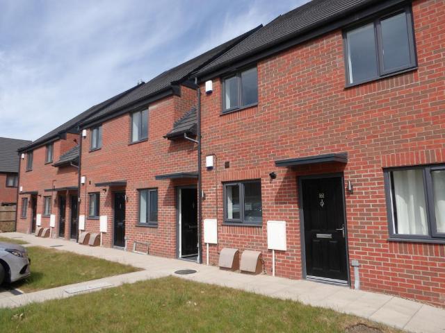 Woodhouse Mews, Nottingham, NG5 2 bed flat to rent £1,000 pcm £231 pw