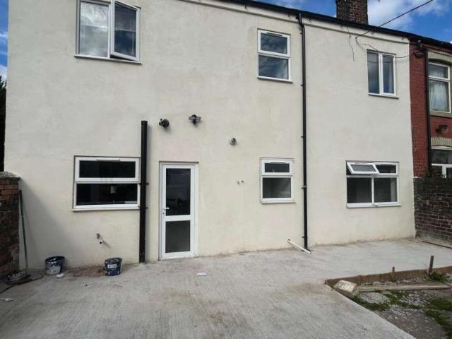 Woodhouse Street, Stoke On Trent ST4, 6 bed semi detached house to rent, £2,650 pcm | PrimeLocation