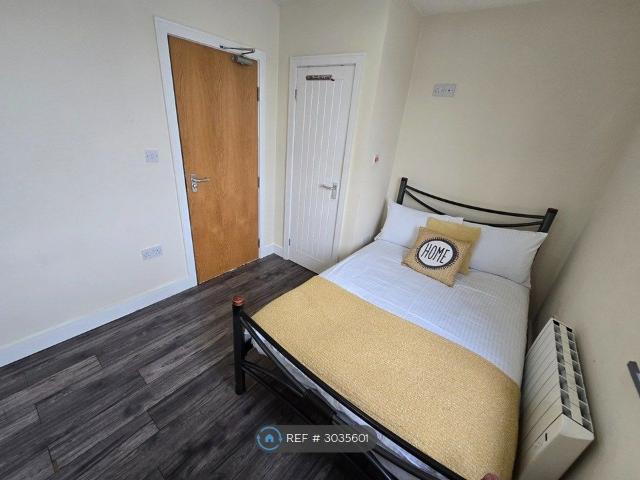 Woodhouse Street, Stoke On Trent ST4, Studio to rent, £540 pcm | PrimeLocation