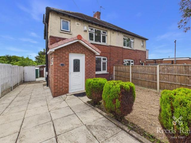 Woodhouse Road, West Yorkshire WF1 3 bed semi detached house to rent £1,100 pcm £254 pw