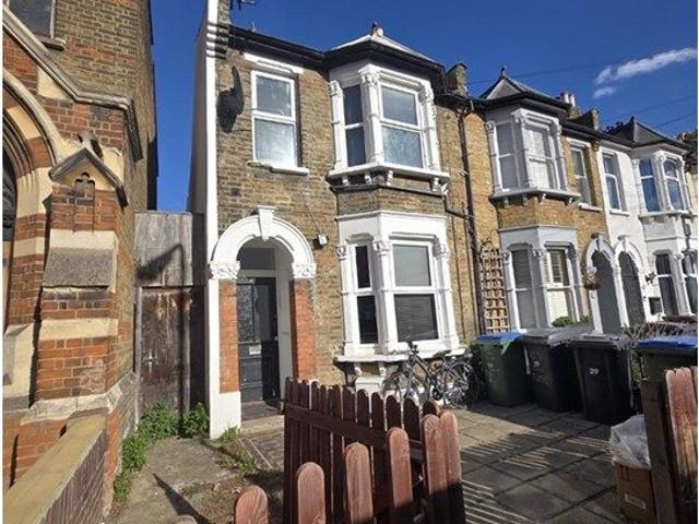 Woodhouse Road, London E11, 2 bed flat to rent, £1,700 pcm | PrimeLocation