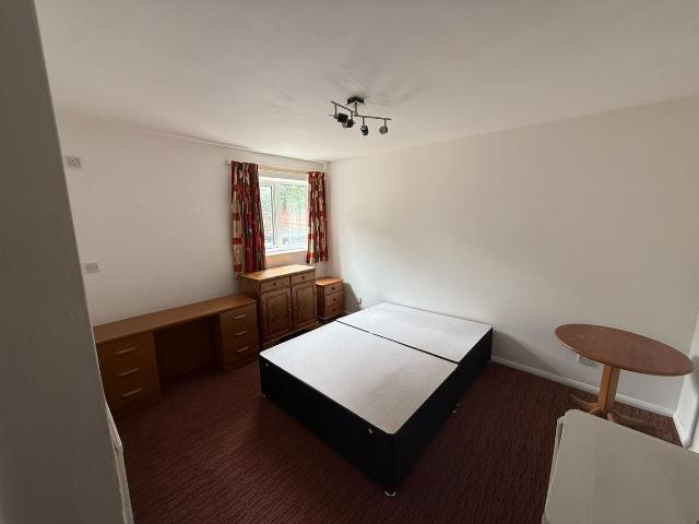 Woodhouse Road, Mansfield NG18, Room to rent, £575 pcm | PrimeLocation