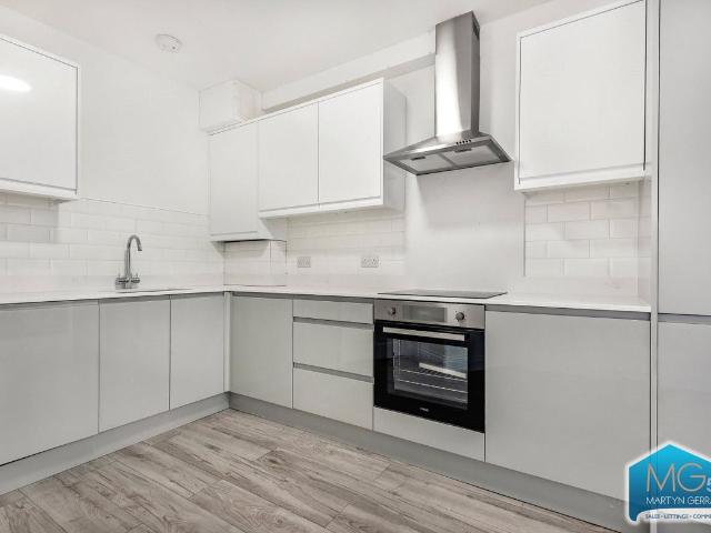 Woodhouse Road, North Finchley, London N12, 1 bed flat to rent, £1,600 pcm | PrimeLocation