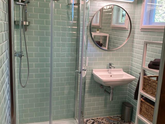 woodhouse with all you need, including whirlpool and sauna, Vienna Amsterdam Apartments for Rent