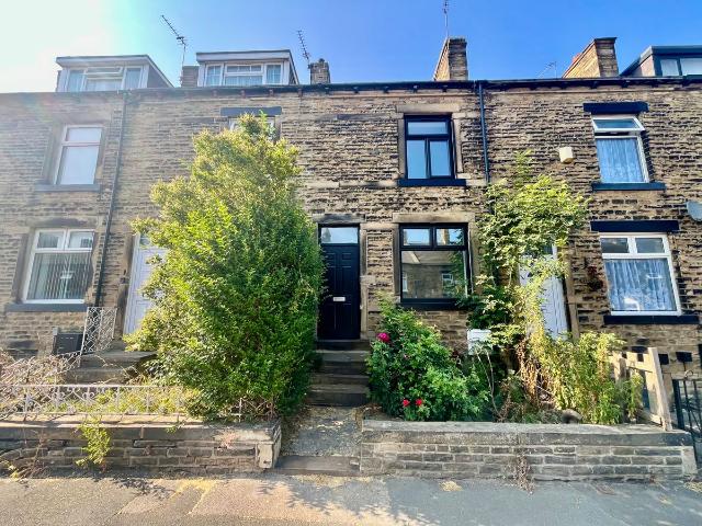 Woodhall Terrace, Bradford BD3, 3 bed property to rent, £1,050 pcm | PrimeLocation