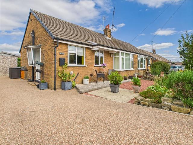 Woodhall Drive, Harrogate, HG1 1 bed bungalow to rent £1,195 pcm £276 pw