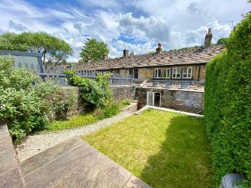Woodhead Road, Holmfirth HD9, 2 bed property to rent, £1,150 pcm | PrimeLocation