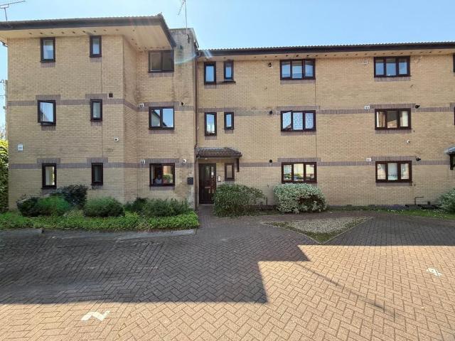 Woodhill Views, Nailsea, North. 2 bed apartment to rent £1,150 pcm £265 pw