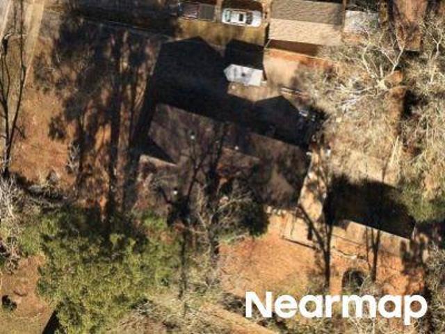 Woodhillcrest Dr