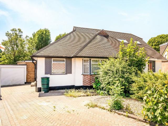 Woodlawn Crescent, Whitton TW2, 2 bed bungalow to rent, £2,495 pcm | PrimeLocation