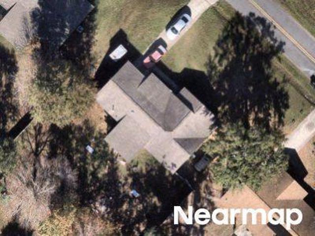Woodlawn Dr