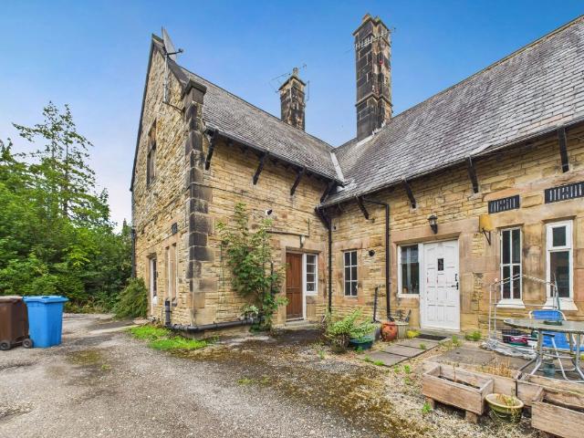 Woodland View Abbeydale Road South, Dore, Sheffield S17, 2 bed town house to rent, £900 pcm | PrimeLocation