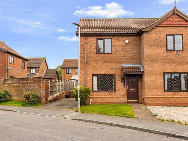 Woodland View, Barnetby le Wold. 2 bed semi detached house to rent £725 pcm £167 pw