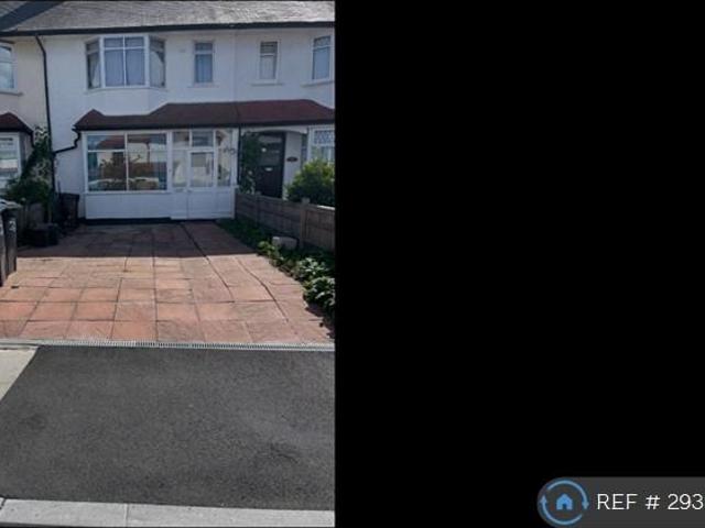 Woodland Way, Mitcham, CR4 4 bed terraced house to rent £3,300 pcm £762 pw