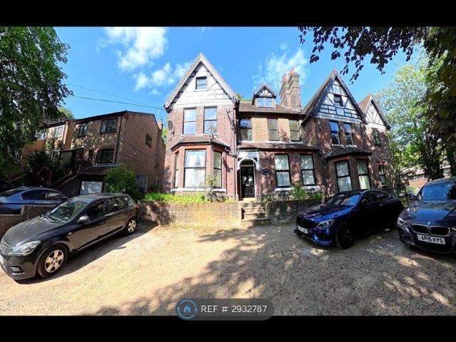 Woodland Court, Luton LU2, 1 bed flat to rent, £1,050 pcm | PrimeLocation