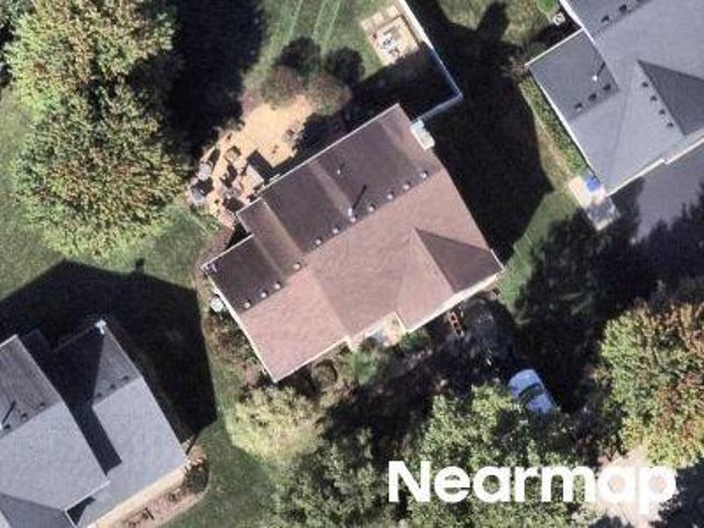 Woodland Dr