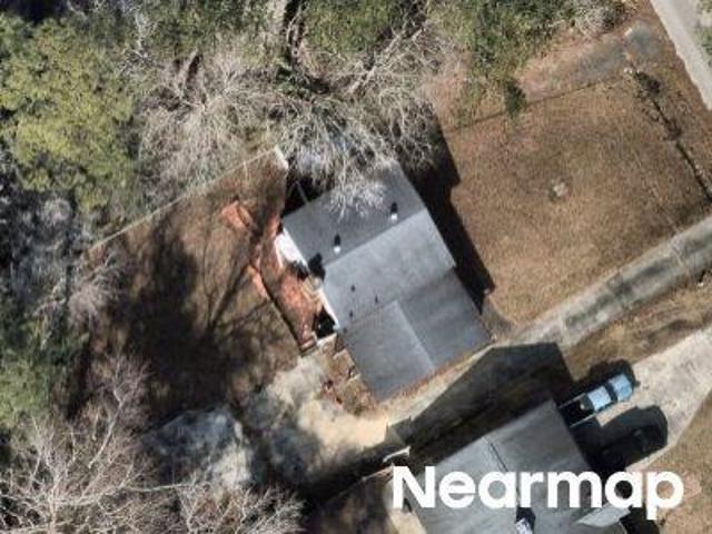 Woodland Dr