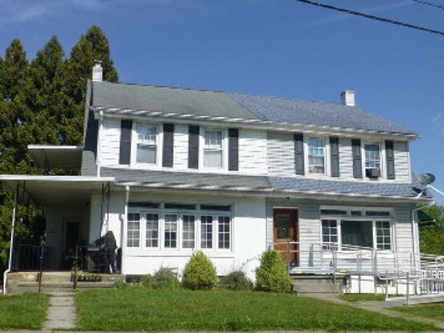 Woodland Rd