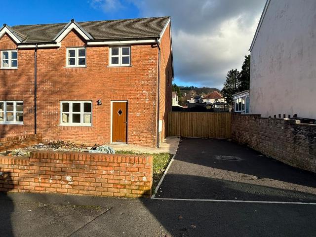 Woodland Road, Neath SA10, 3 bed property to rent, £1,200 pcm | PrimeLocation