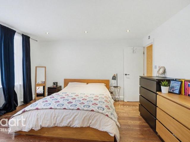 Woodland Road, LONDON 2 bed apartment to rent £2,150 pcm £496 pw