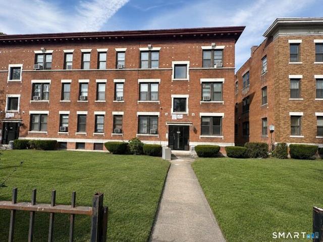 Woodland St Apt C, Hartford, Condo For Sale
