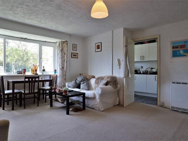 Woodlands Close, Headington
