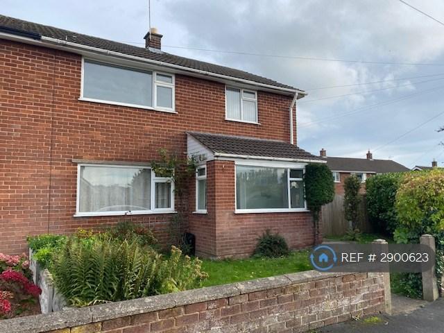 Woodlands Close, Mold, CH7 3 bed semi detached house to rent £1,300 pcm £300 pw