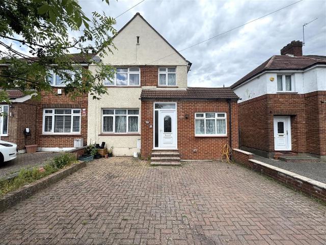 Woodlands Avenue, Ruislip HA4, 4 bed semi detached house to rent, £2,800 pcm | PrimeLocation