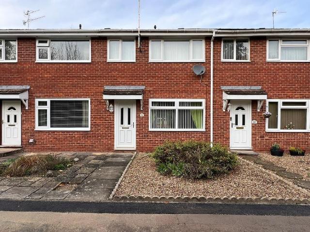 Woodlands, Evesham 3 bed terraced house to rent £1,300 pcm £300 pw