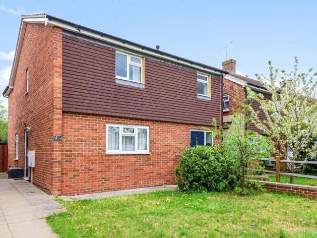 Woodlands Road, Guildford GU1, 2 bed maisonette to rent, £1,750 pcm | PrimeLocation