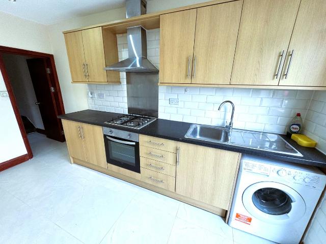 Woodlands Road, Ilford IG1, 2 bed flat to rent, £1,650 pcm | PrimeLocation