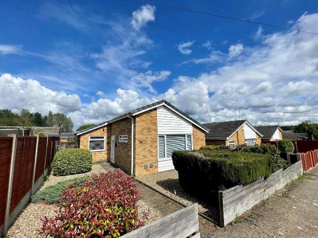 Woodlands Rise, Brandon IP27, 3 bed bungalow to rent, £1,250 pcm | PrimeLocation
