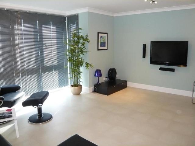 Woodlands Terrace, Cults, AB15