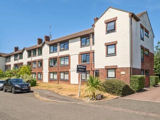 Woodley Court, Highmoor, Amersham, HP7 2 bed flat to rent £1,700 pcm £392 pw