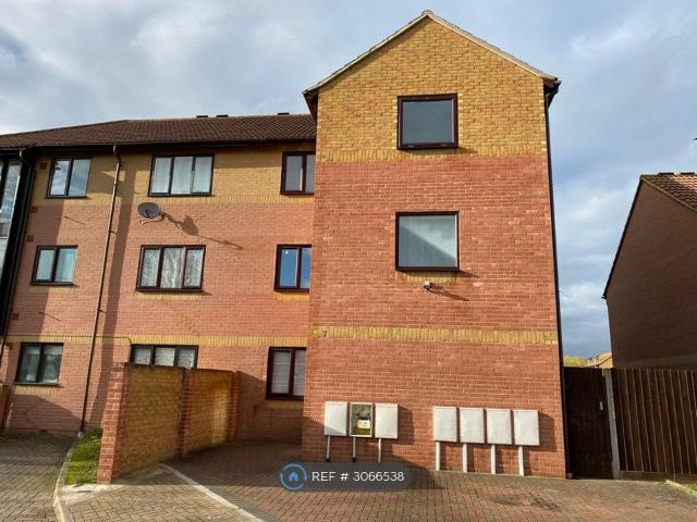 Woodley Headland, Milton Keynes MK6, 2 bed flat to rent, £1,175 pcm | PrimeLocation