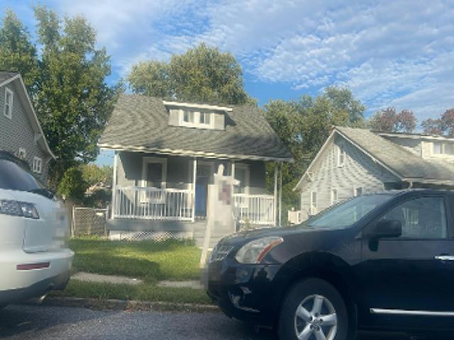 Woodlea Ave
