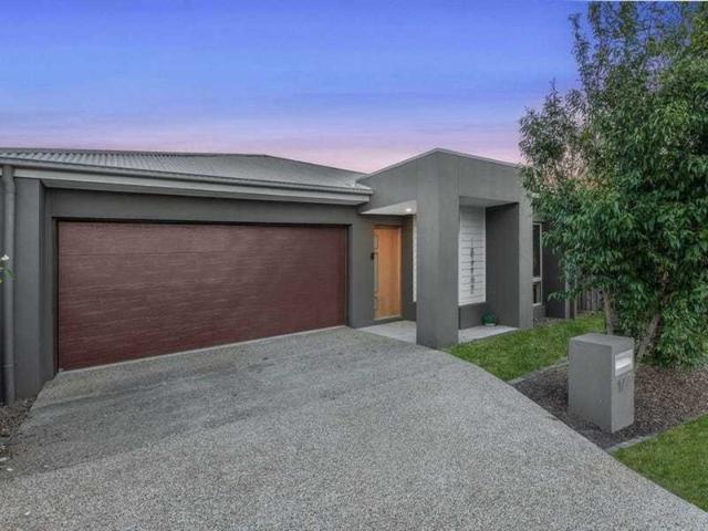 Woodline Wonder: Modern Family Living in a Prime Spring Mountain Pocket