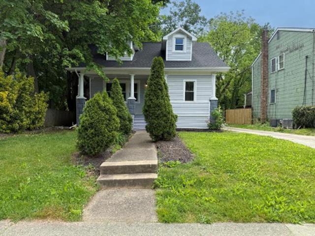 Woodlynne Ave