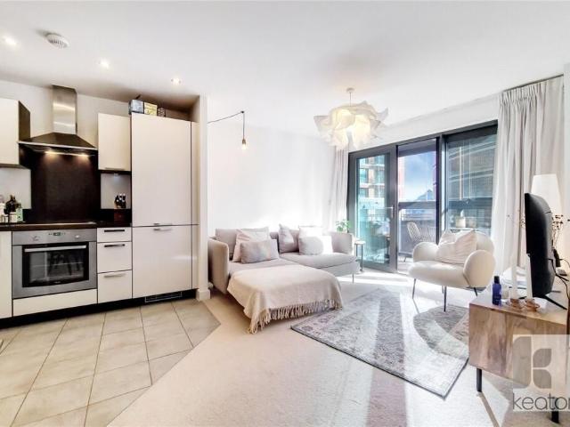 Woodman Parade, Woodman Street, London E16, 1 bed flat to rent, £2,149 pcm | PrimeLocation