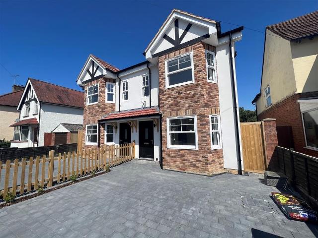 Woodman Road, Warley, Brentwood CM14, 4 bed semi detached house to rent, £2,900 pcm | PrimeLocation