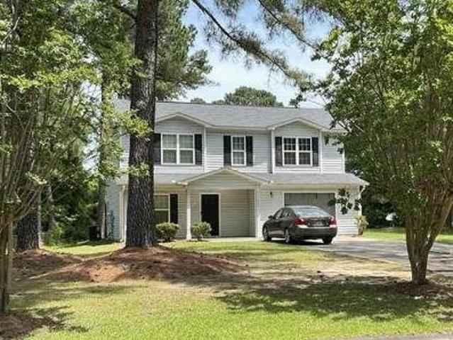 Woodmark Dr